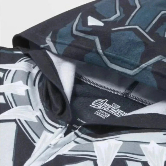 Marvel Black Panther Blanket Sleeper - Picture 3 of 4